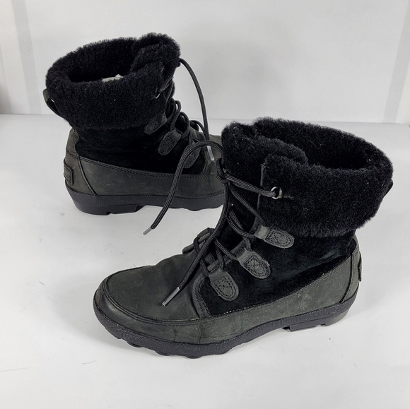 UGG Black Fur-Lined Lace-Up Boots #734 Size 7 - Picture 2 of 11